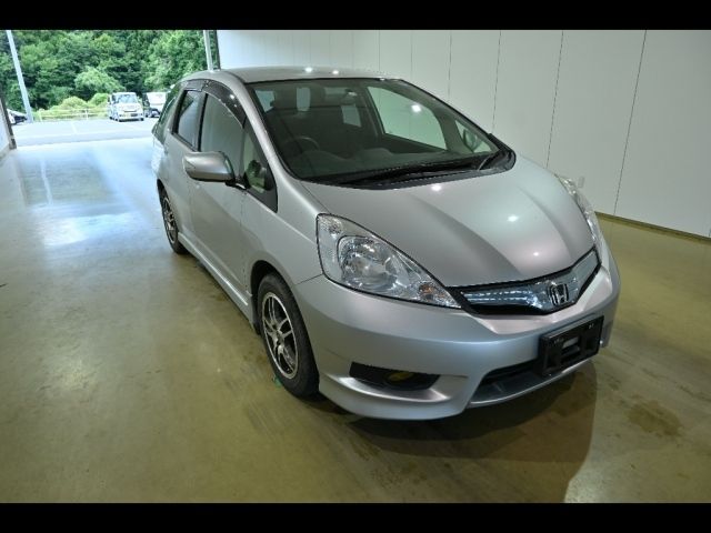 20257 Honda Fit shuttle GP2 2011 г. (Honda Tokyo)